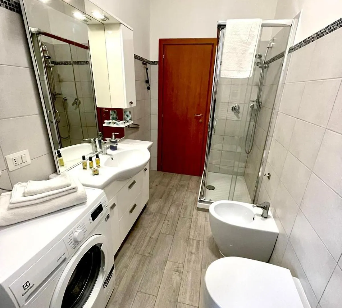 Lucens Domus Appartamento Roma Quartiere Trieste - Vicino Metro B1 - 0*, Rome