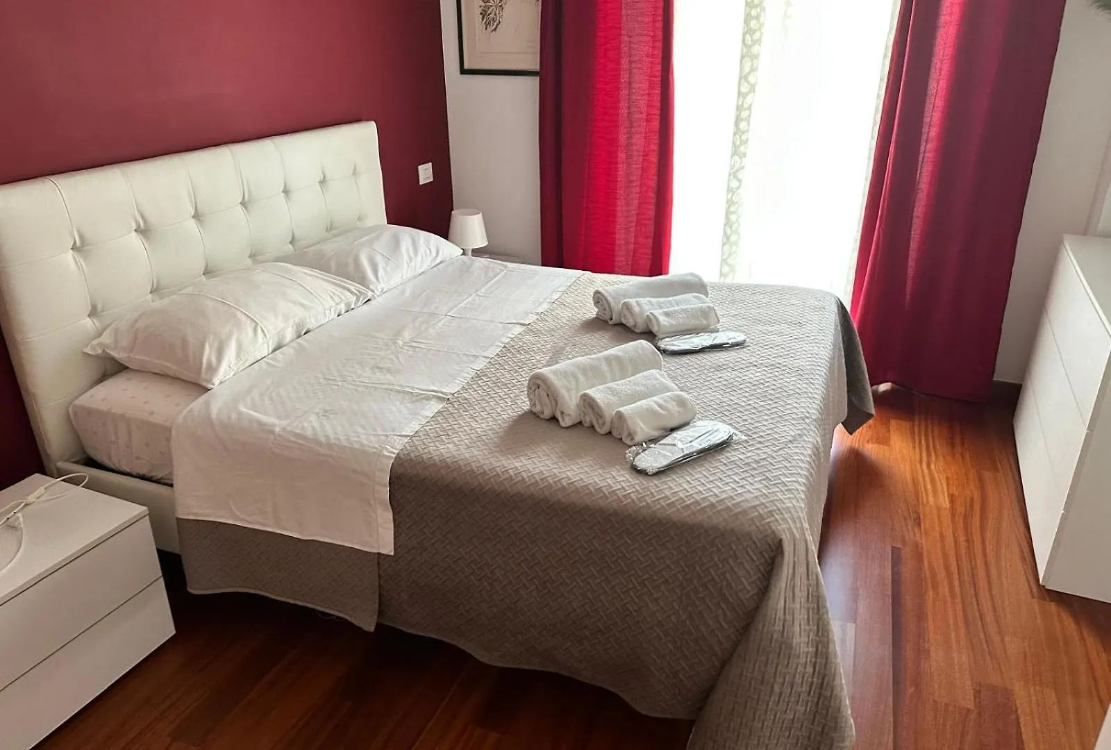 Apartment Lucens Domus Appartamento Roma Quartiere Trieste - Vicino Metro B1 - Italy