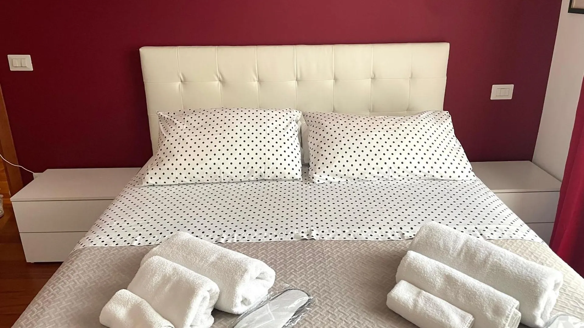 Apartment Lucens Domus Appartamento Roma Quartiere Trieste - Vicino Metro B1 -